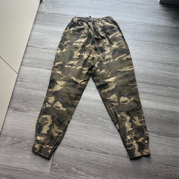 Meshki Camo Jogger Track Pants - Picture 7 of 8